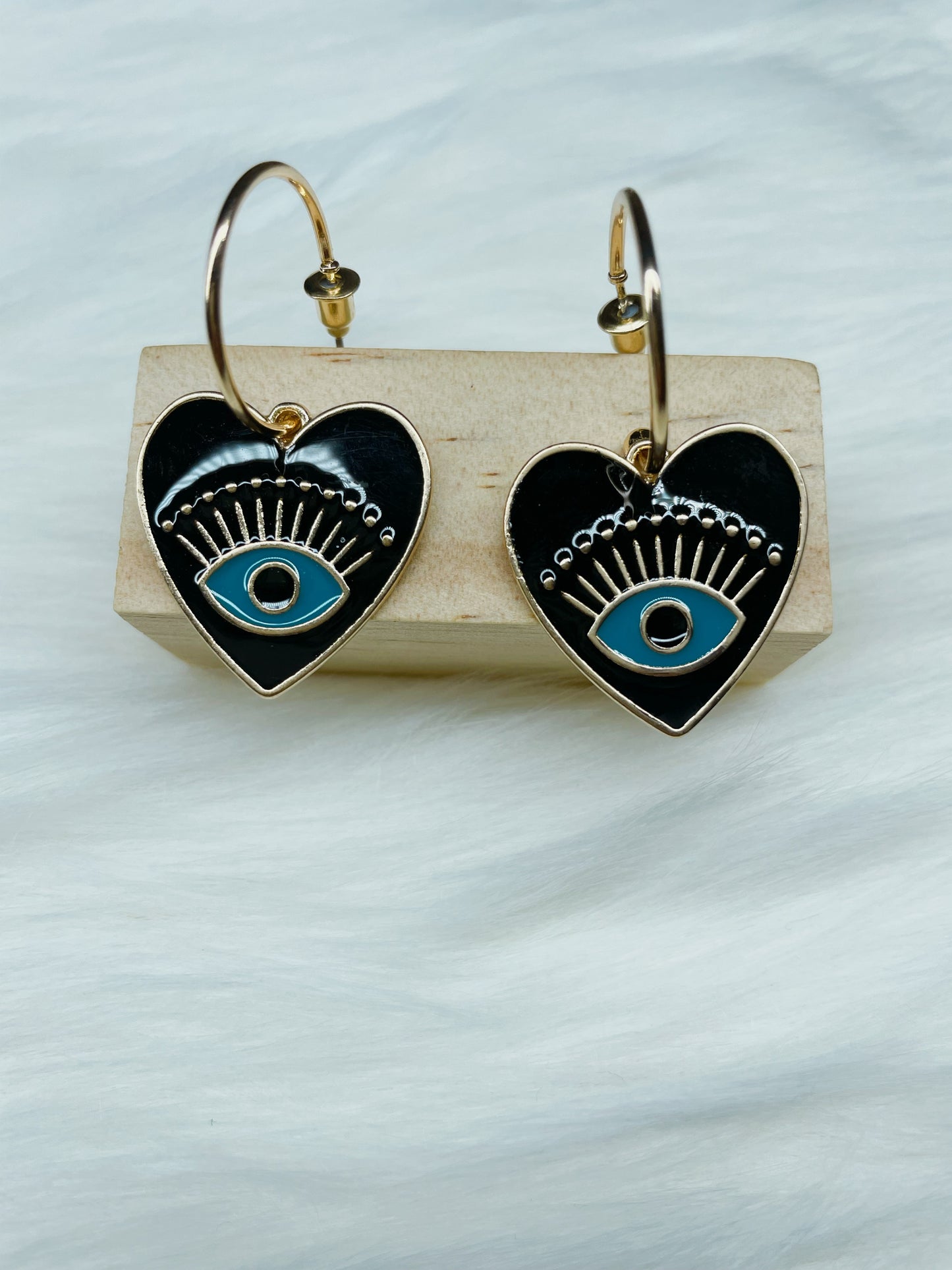 Black Third Eye Hearts